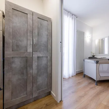 - Luxury E Centro A 3' Design&netflix Apartamento Lecco
