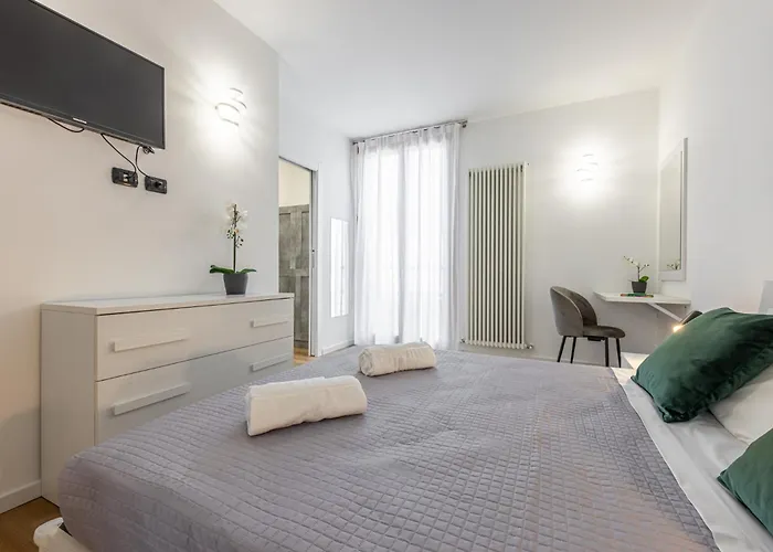 - Luxury E Centro A 3' Design & Netflix Lägenhet