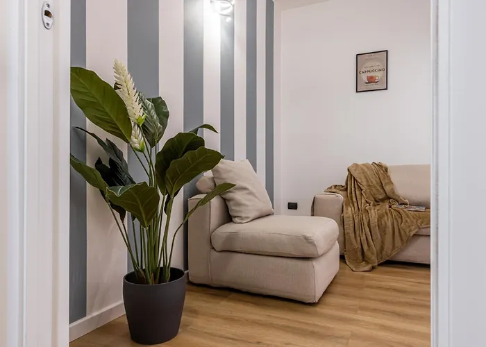 - Luxury E Centro A 3' Design & Netflix Daire Lecco