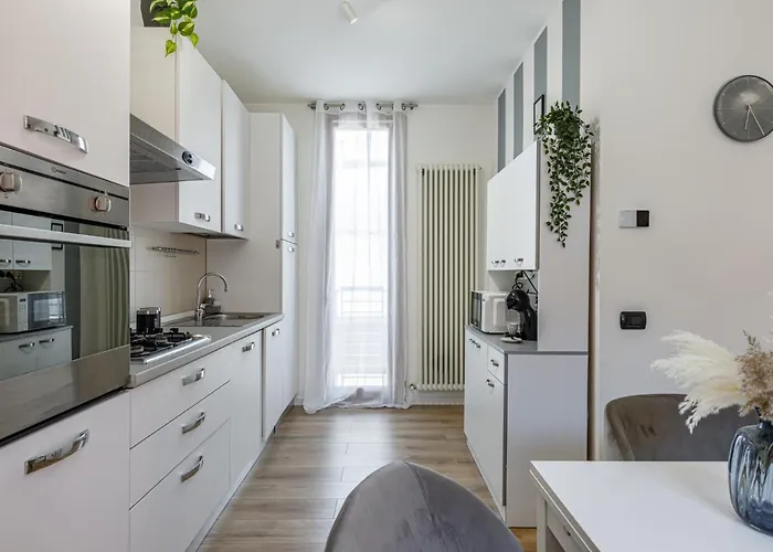 - Luxury E Centro A 3' Design & Netflix Daire