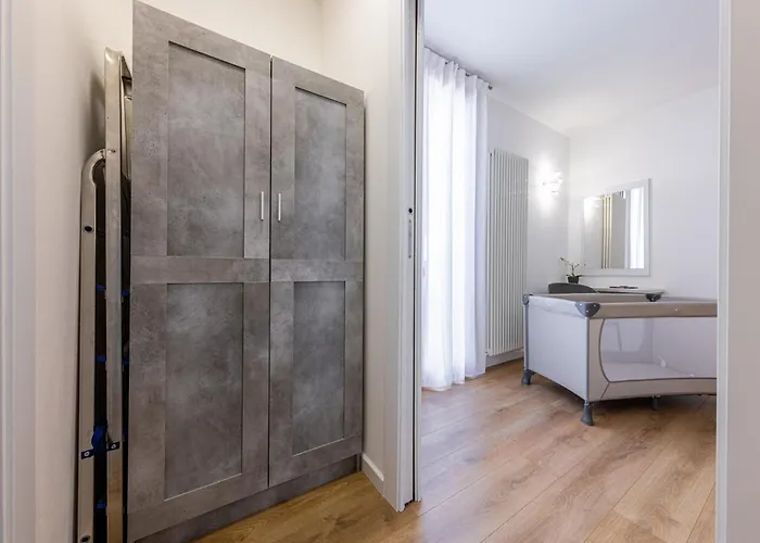 - Luxury E Centro A 3' Design & Netflix Daire Lecco