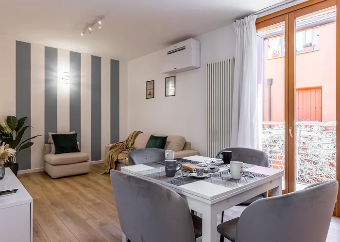 - Luxury E Centro A 3' Design & Netflix * Lecco