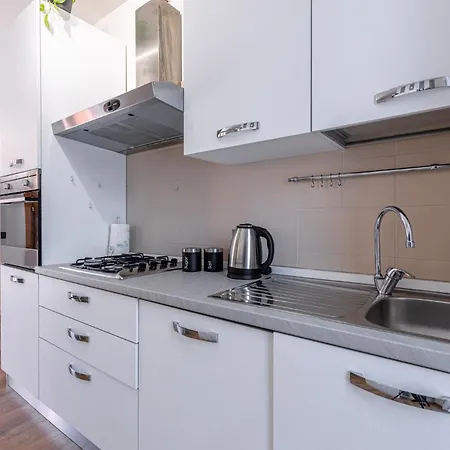 Appartement - Luxury E Centro A 3' Design & Netflix